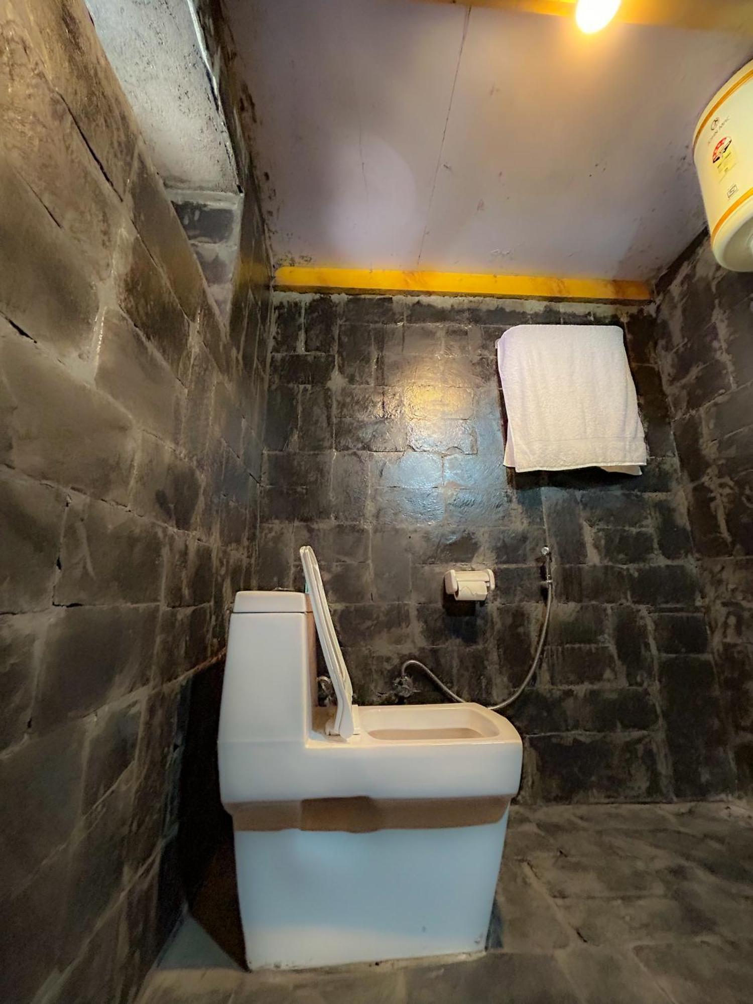 Sainj Riverside Cottages المظهر الخارجي الصورة
