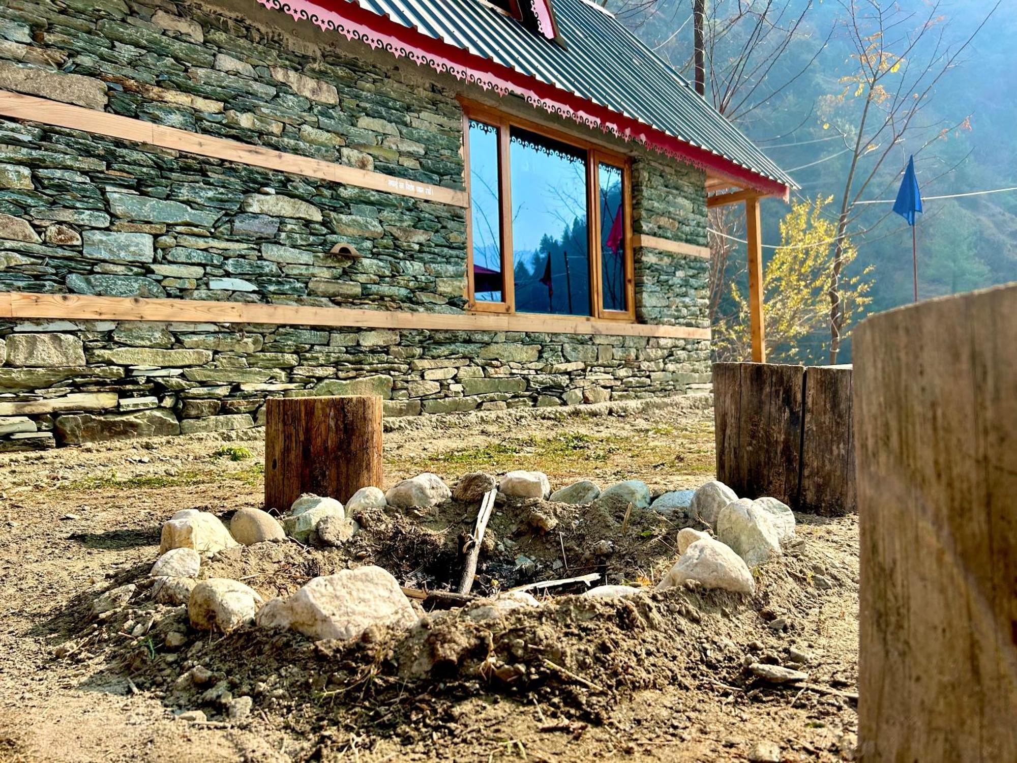 Sainj Riverside Cottages المظهر الخارجي الصورة