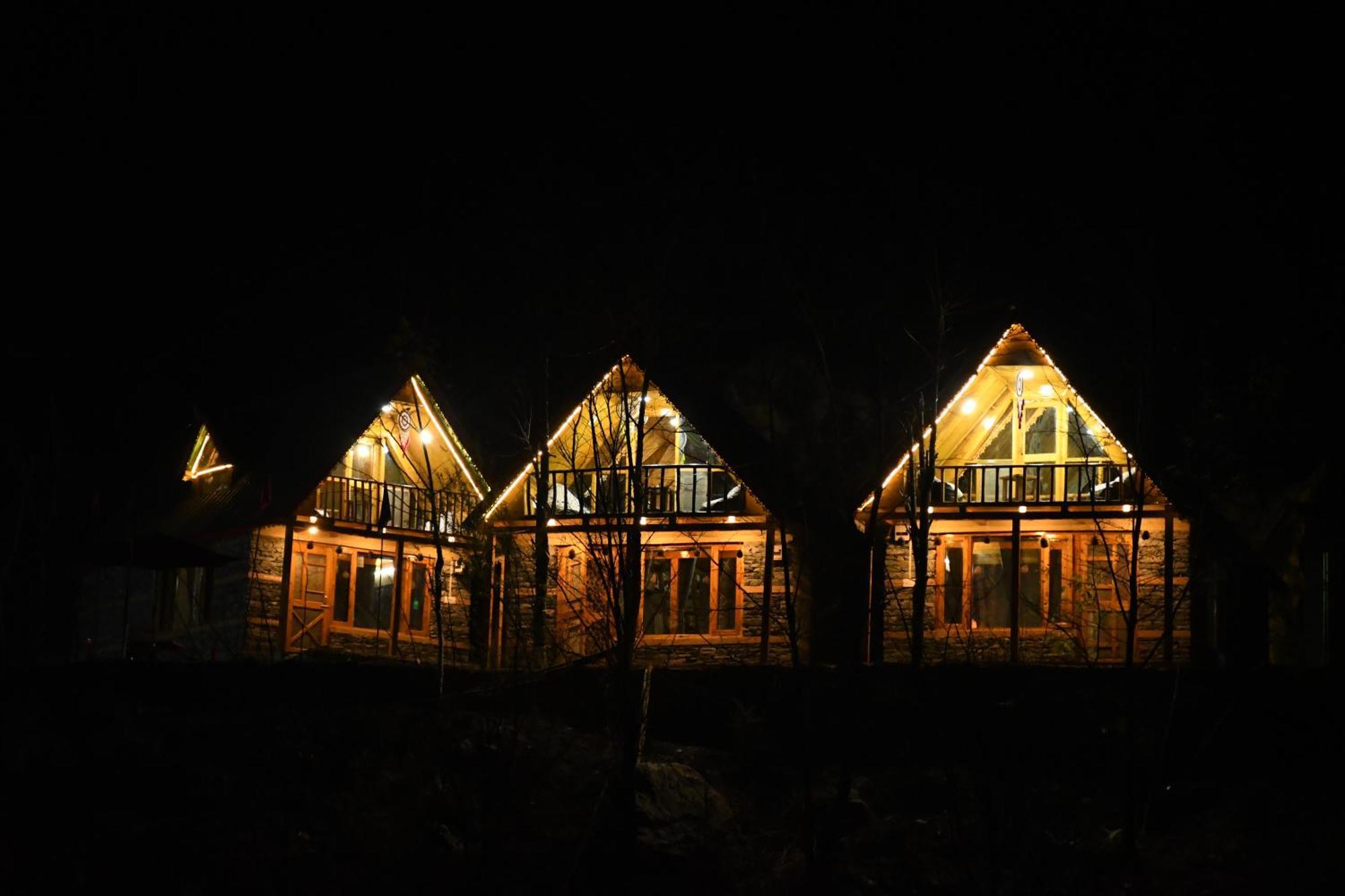 Sainj Riverside Cottages المظهر الخارجي الصورة
